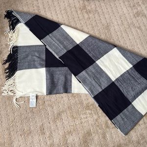 Navy and cream/ white Buffalo scarf